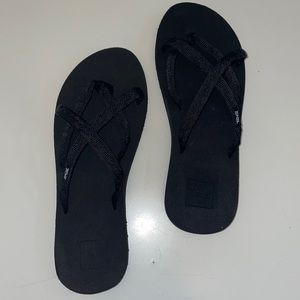 Teva Olowahu Sandals